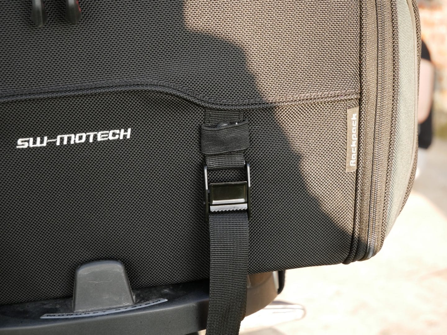 Lot De 2 Sangles De Sac à Dos SW-Motech Pour Rearbag/Slipstream - Accessoire Moto - Fabriqué En Allemagne