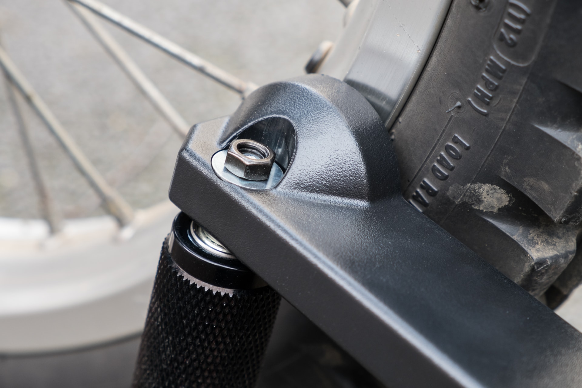 Test du Tecnoglobe Easy Clean Roller : attention aux pneus mixtes – Motard  Adventure