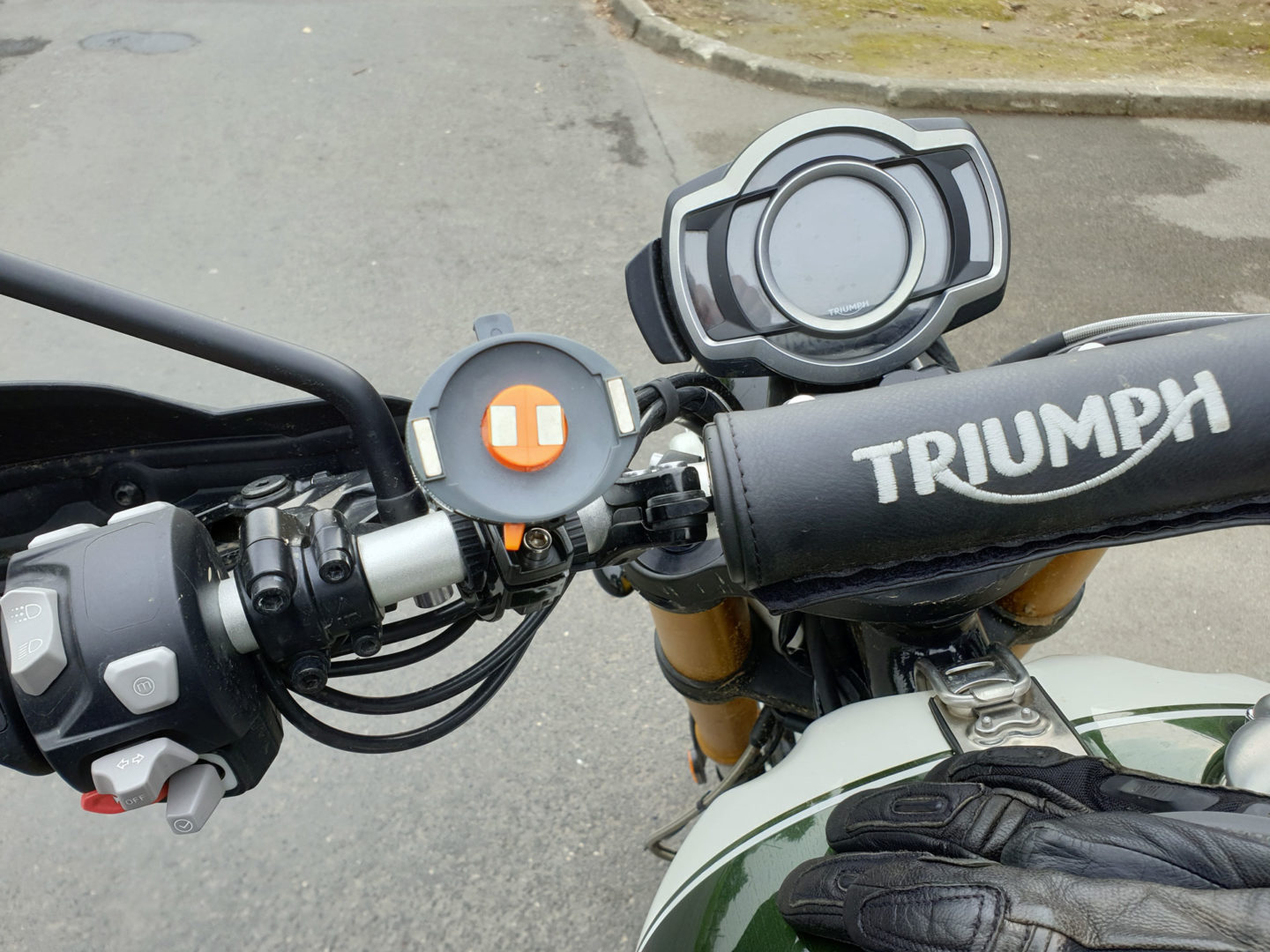 17.5-20.5mm Motorcycle Fork Stem Mount & TiGRA FITCLIC Neo LITE Case for LG G7 (sku 47194)